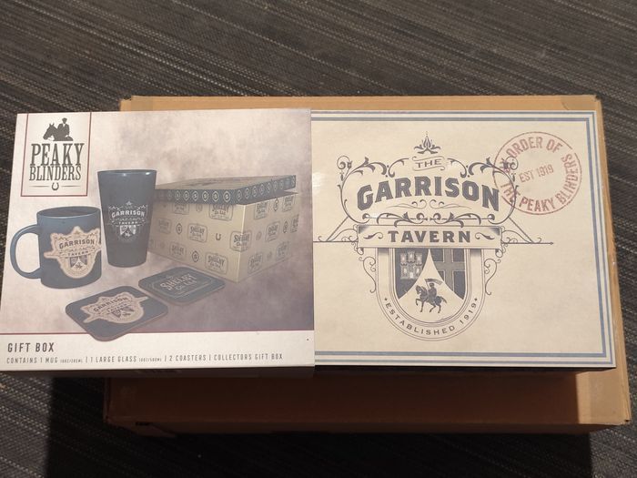 Peaky Blinders - Gift Box The Garrison