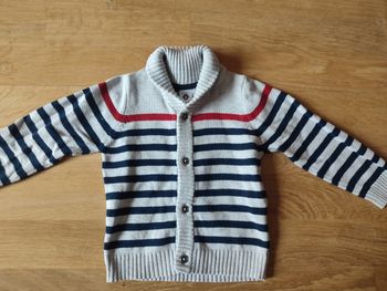 Gilet 18 mois garçon comme neuf