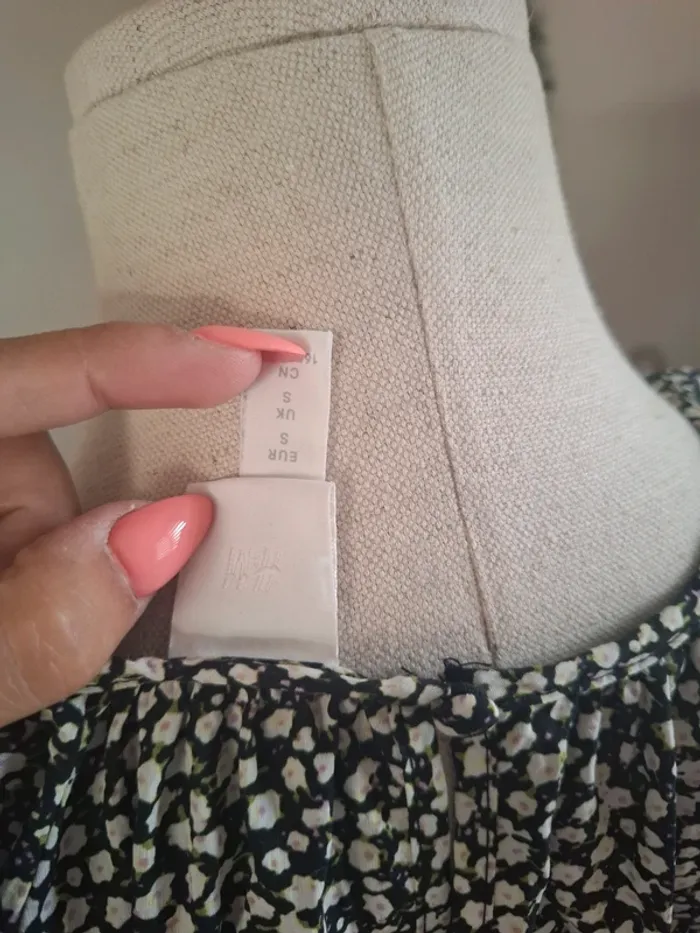 Robe h&m fleurie T36 - photo numéro 6