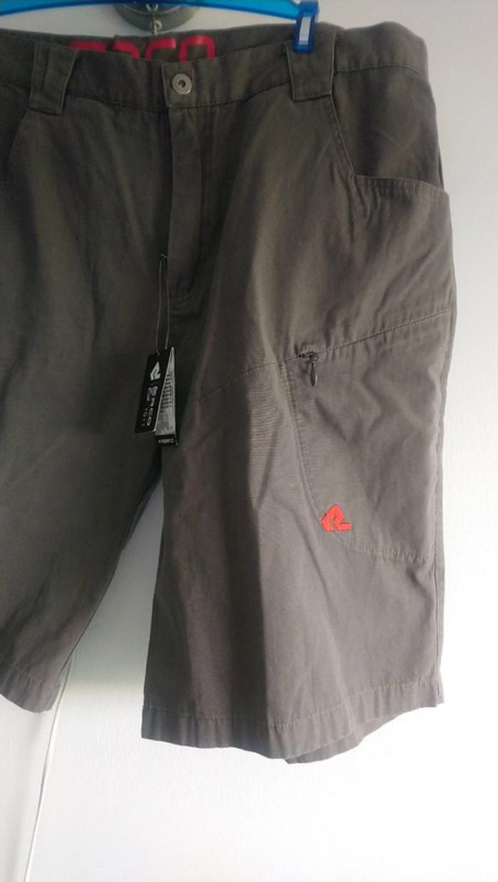 Bermuda homme Erco taille française 50 - photo numéro 2