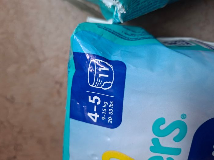 Pampers Splashersb Taille 3-4 et 4-5 - photo numéro 4