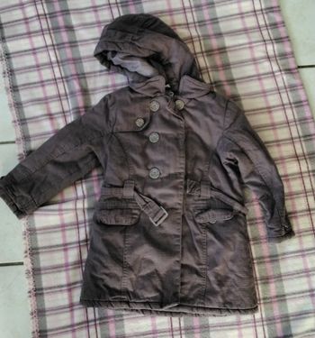 Manteau à capuche amovible, marron  ,poches, fermeture et boutons, Kidkanai  ,5cans 110 cm