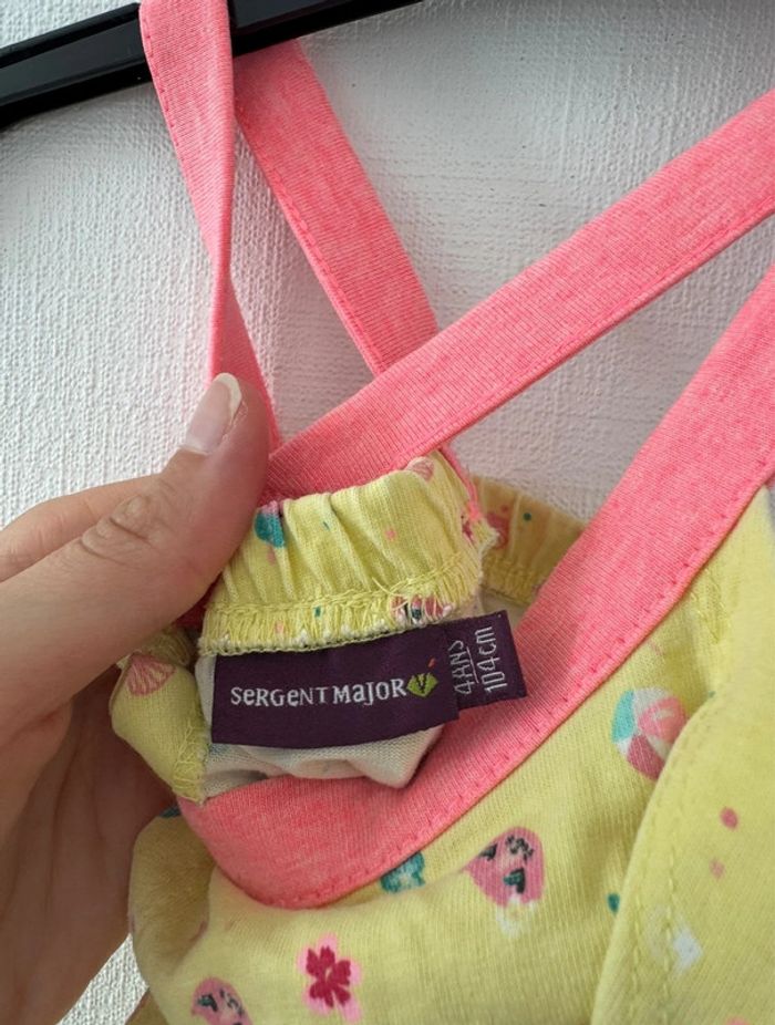 Combishort été - taille 4 ans 🌸 - photo numéro 2