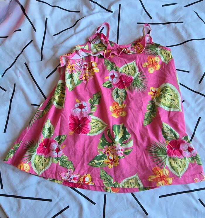 Robe d'été rose à fleurs - Taille 3 ans