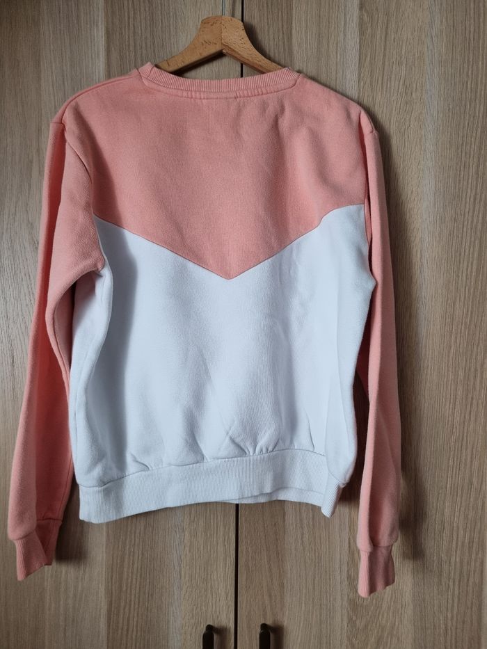Sweat marque ellesse bon état - photo numéro 3