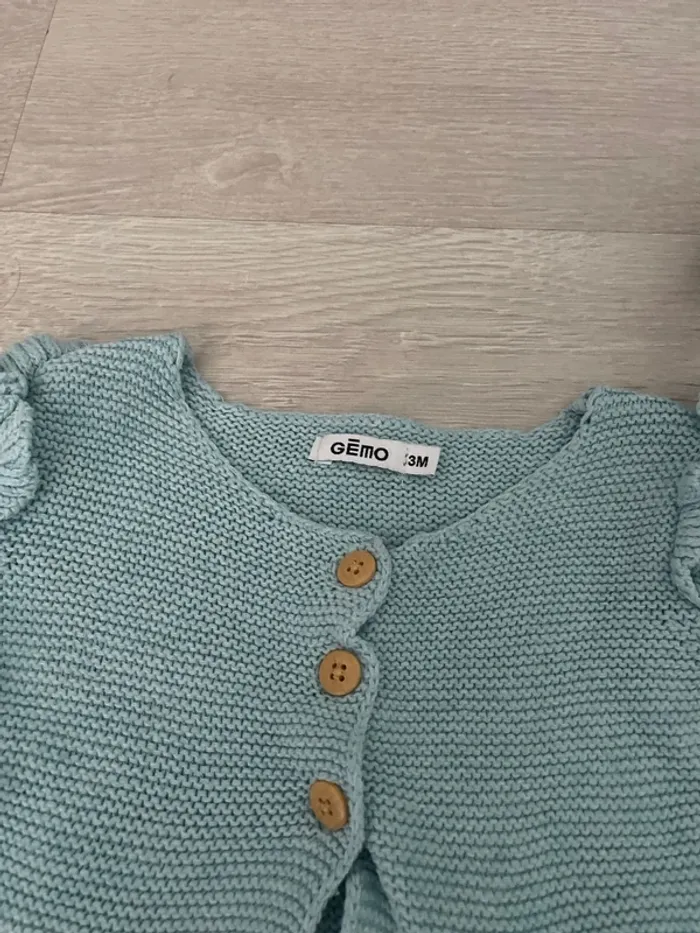 Gilet bleu 3 mois - photo numéro 2