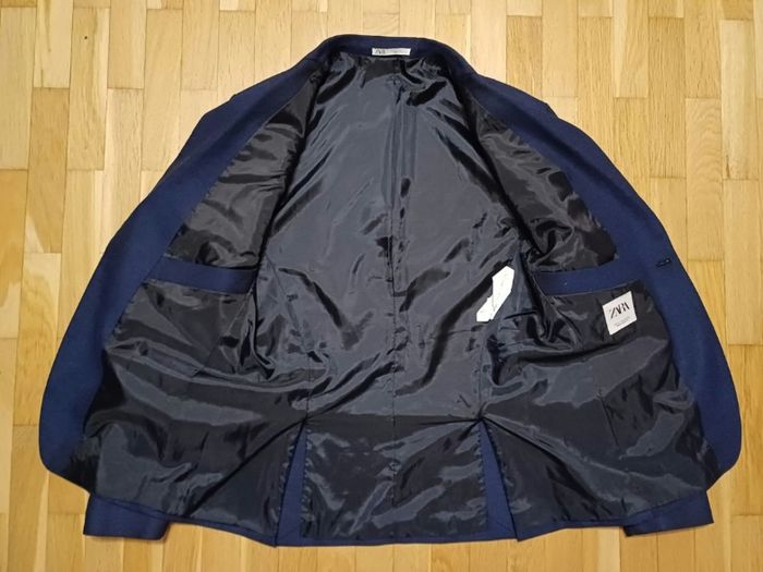 Costume Zara en très bon état - photo numéro 3