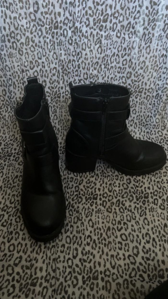 Bottines noires à talons - photo numéro 6