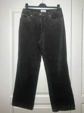 Jeans Best Connections