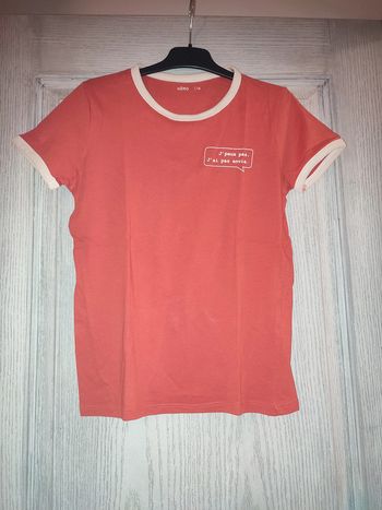 t-shirt orange et blanc