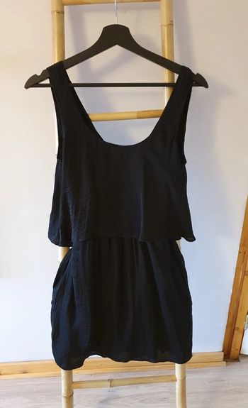 Petite robe noire Bershka chic et habillée