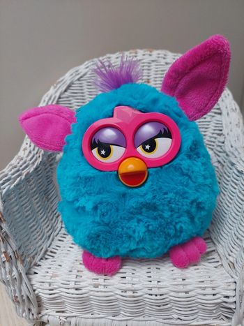 Hasbro - peluche furby turquoise et rose