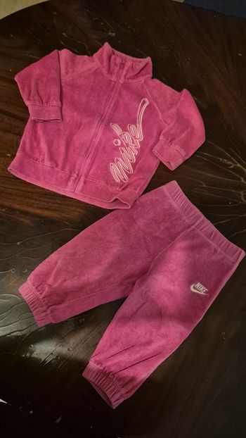 Ensemble nike