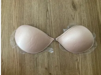 Soutien gorge auto adhésif