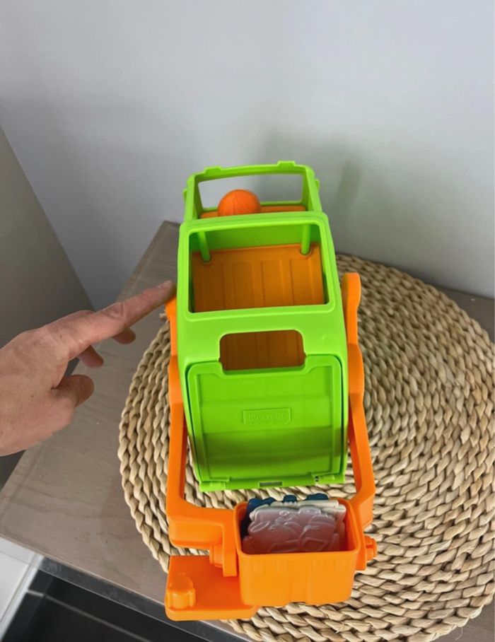 Camion poubelle/recyclage Little people Fisher Price - photo numéro 4