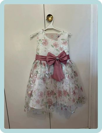 Robe rose et blanche
