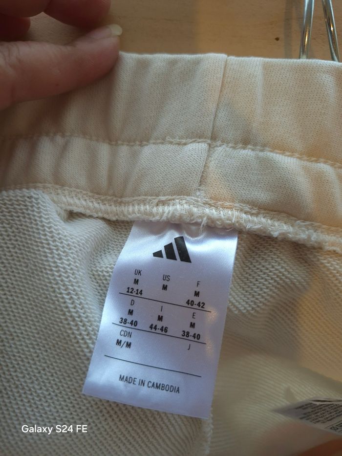 💕 Superbe Jogging ADIDAS femme T.M (correspond à 40-42 T française) - Bandes à motif 💕 - photo numéro 7