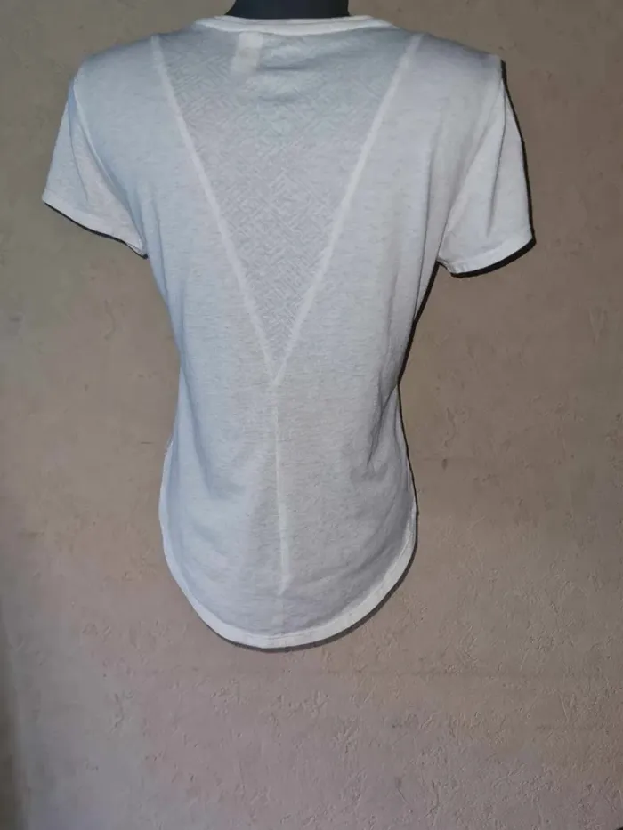 tee shirt crème Sarah Gonzales Décathlon femme taille M / 38 - photo numéro 6