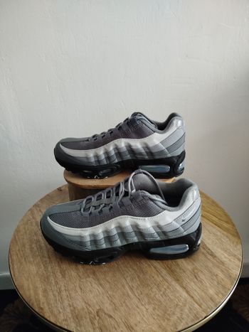 Baskets Nike T 37,5