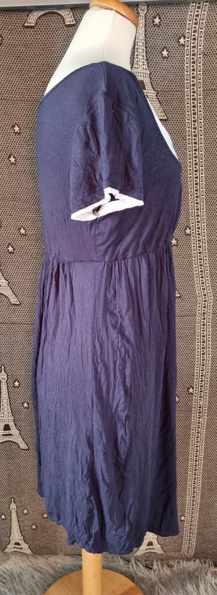 Robe marine taille 3 - photo numéro 2