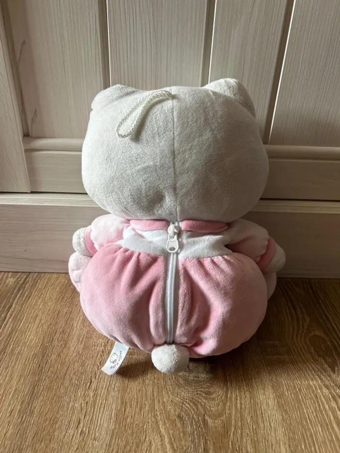 Peluche Hello Kitty / Designed in France, Sanrio 1976–2011) / Très bon état - photo numéro 3