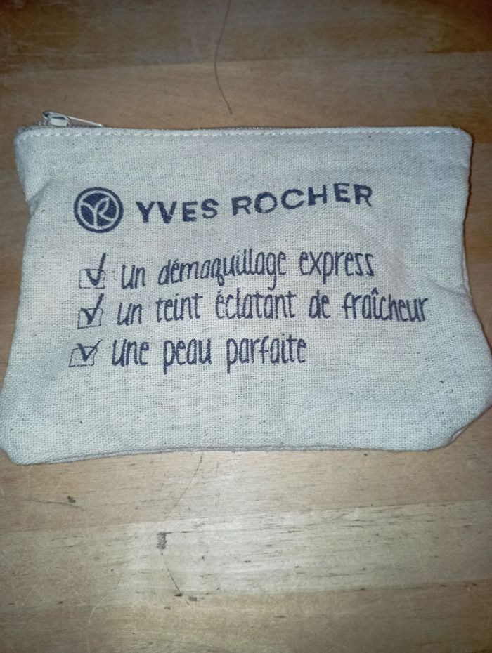 Trousse à maquillage - photo numéro 2