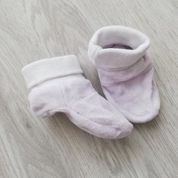 Chaussons souples naissance fille