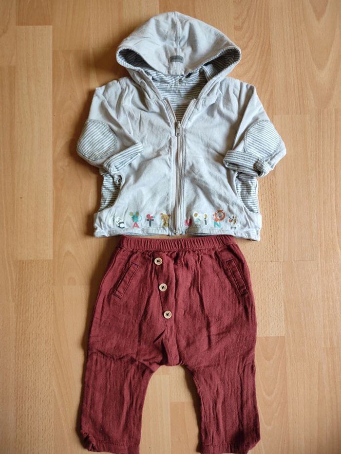 Lot ensemble pantalon + sweat zippé à capuche en 6M