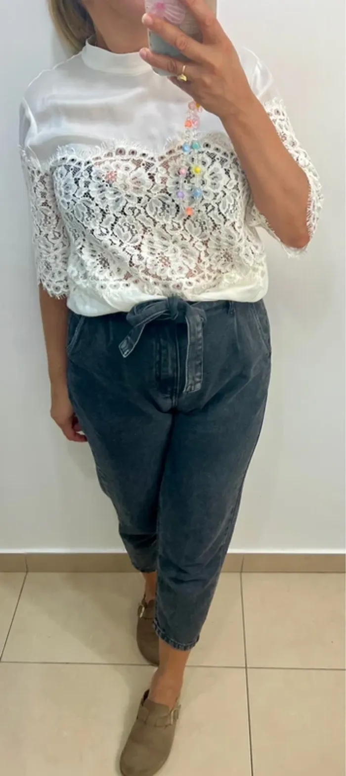 Blouse Sandro blanche avec dentelle Taille 38 - photo numéro 2