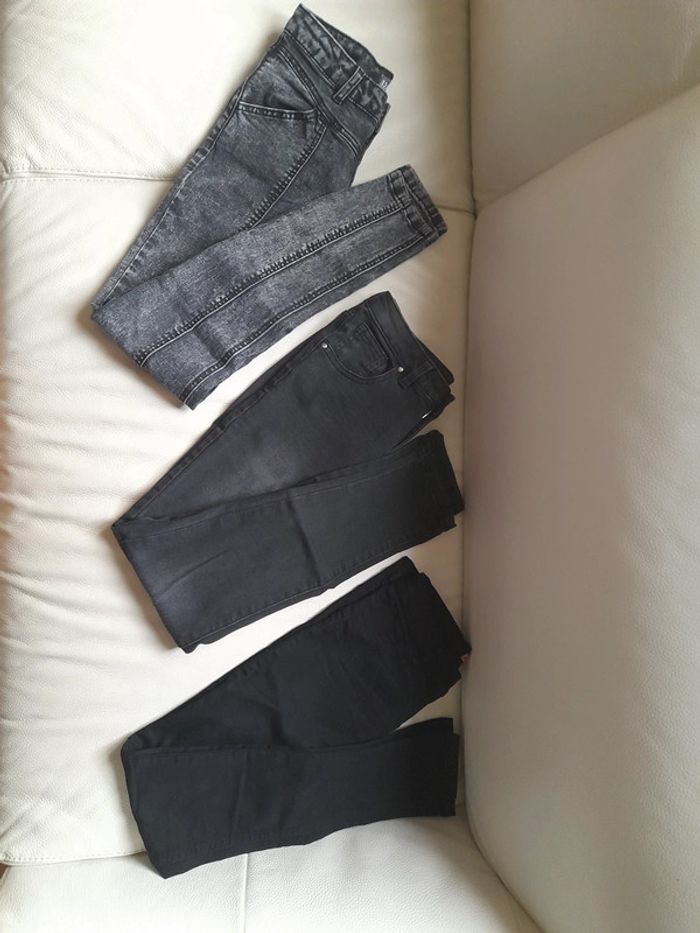 Vends lot de 3 pantalons