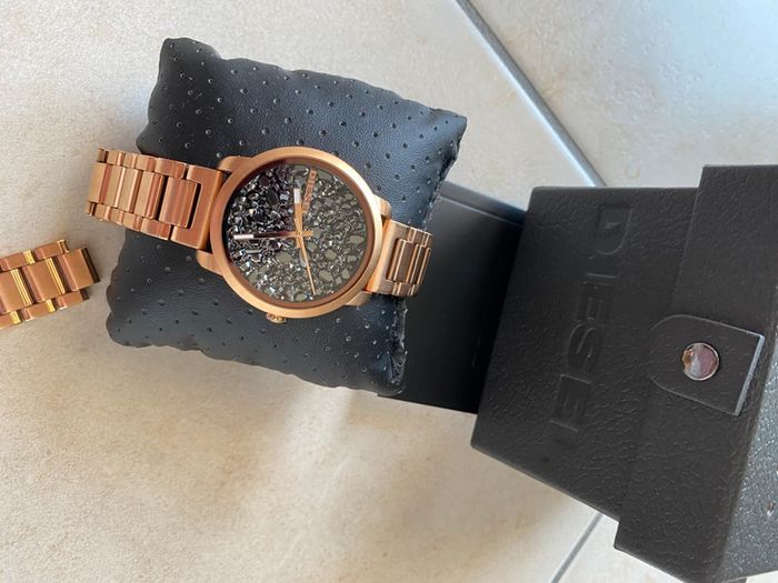 Montre femme cuivre Diesel - photo numéro 10