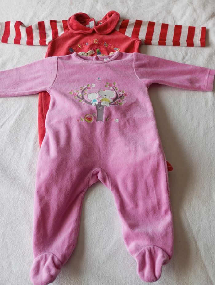 Lot de deux grenouillères de taille 3 mois