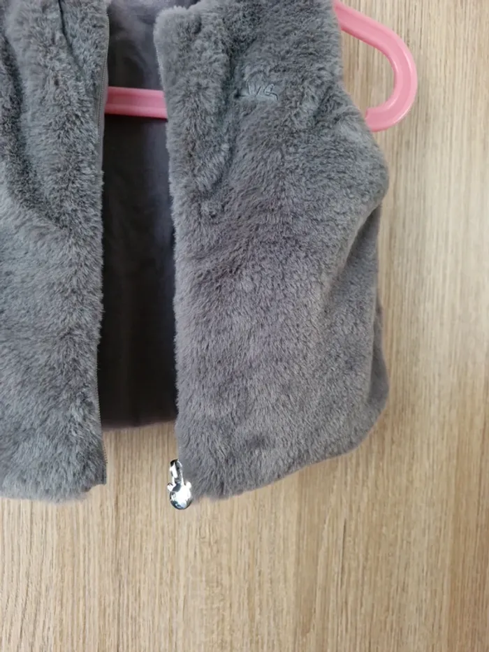 Veste sans manche - photo numéro 2