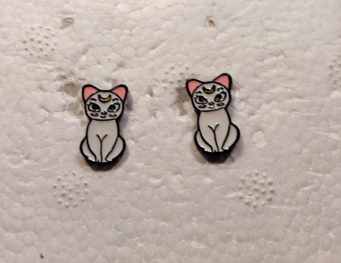 Boucles d'oreilles sailor moon chat luna artemis