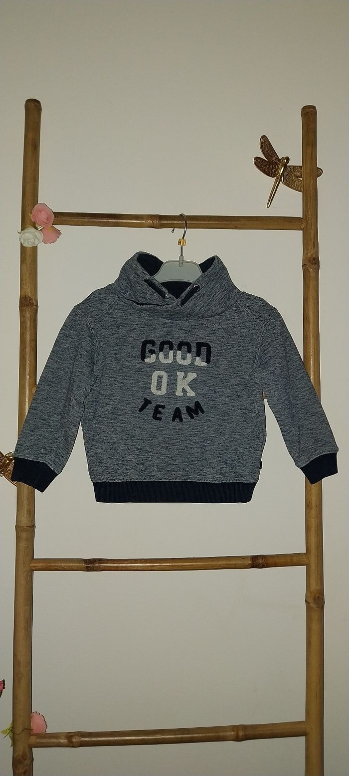 Sweat/ Pull gros col Okaidi Excellent état 2 ans