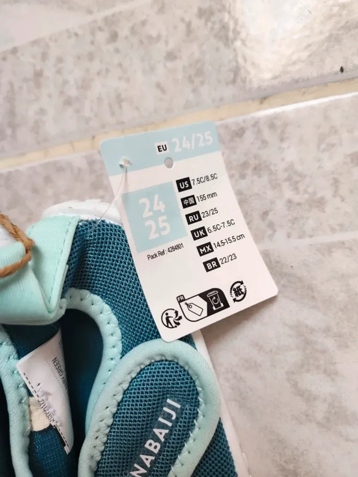 Chaussures eau aquatique bébé taille 24 25 decathlon nabaiji - photo numéro 2