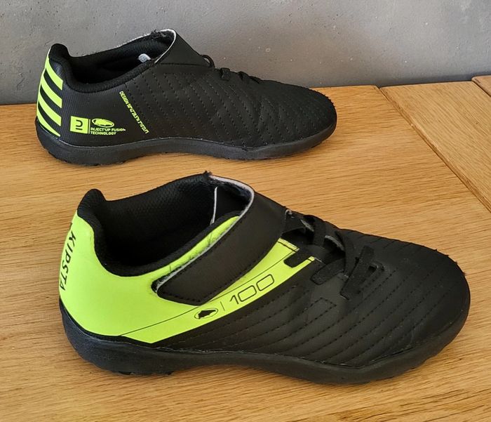 Chaussure de foot en salle