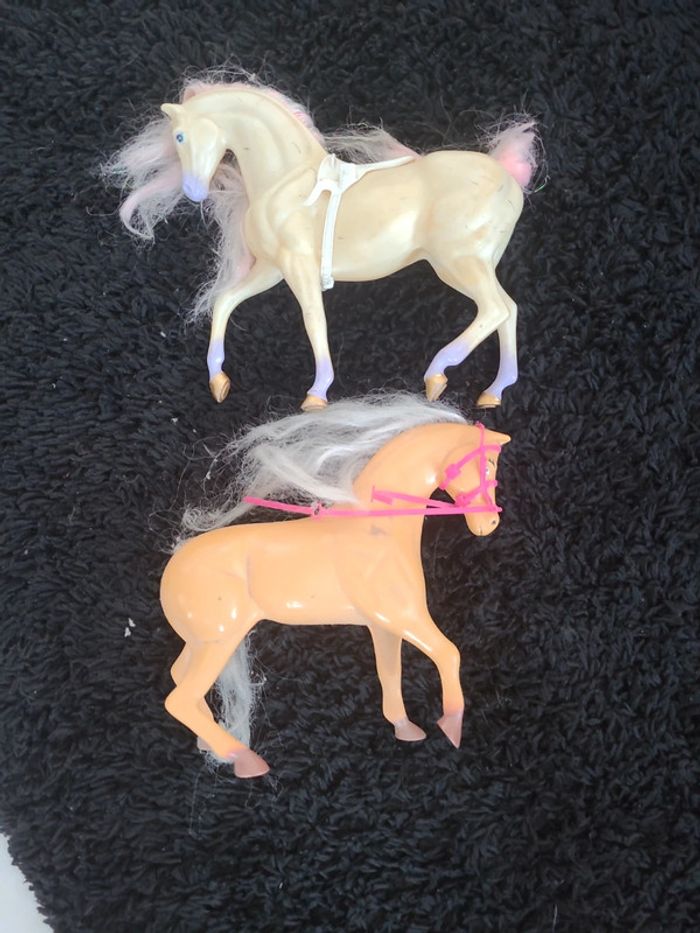 Chevaux barbie