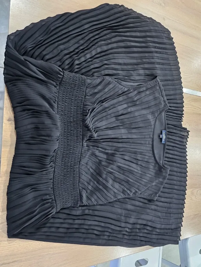 Robe noir femme t 40 Carroll ( élégant ,chic ) comme neuve - photo numéro 3