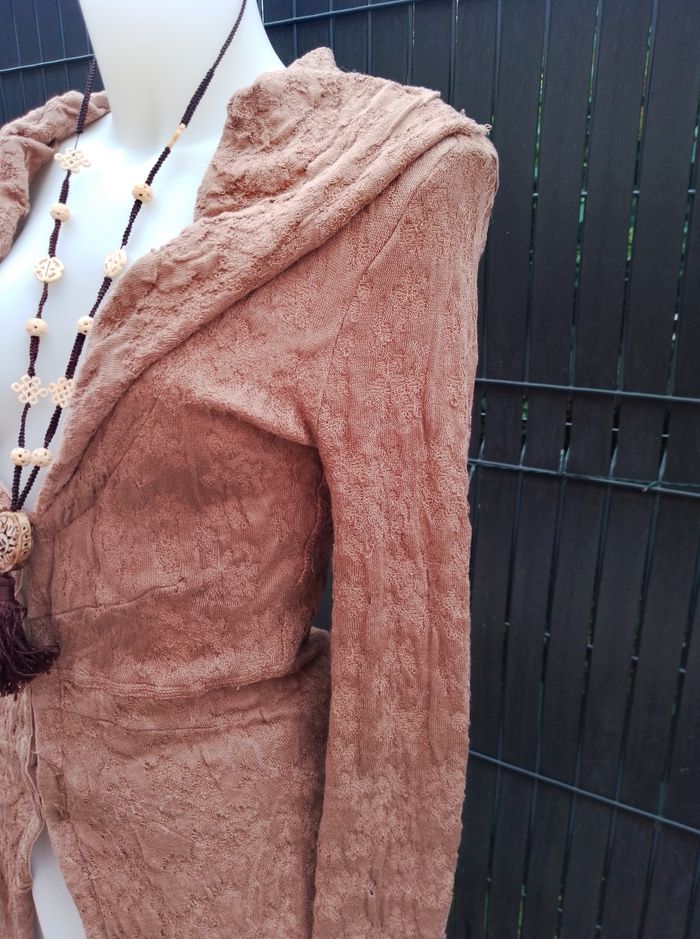 Long cardigan d'une valeur de 180€ - photo numéro 2