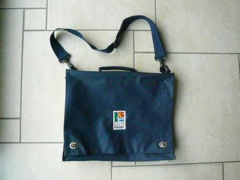 Cartable / Porte document bleu marine et crème neuf