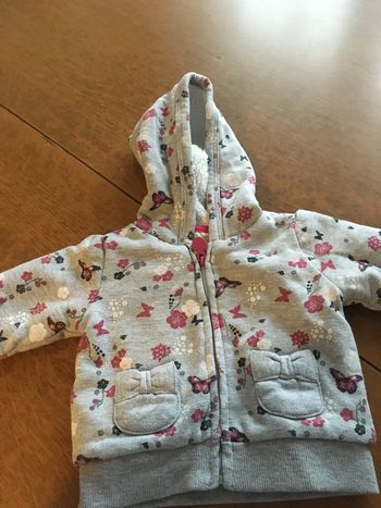 Gilet gris bébé doublé moumoute taille 3 mois