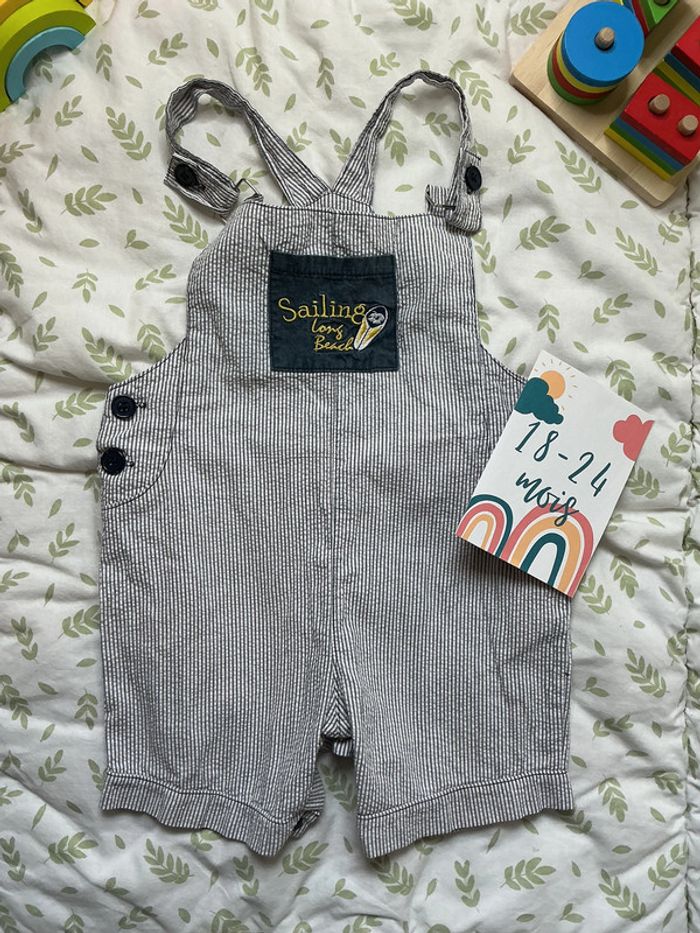 salopette short légère rayé gris et blanc 18/24 mois pressions entre les jambes 1.2.3 go - photo numéro 2