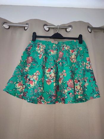 Jupe Kiabi verte fleurie