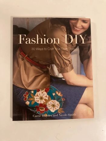 livre Fashion DIY - 30 Ways to Craft Your Own Style