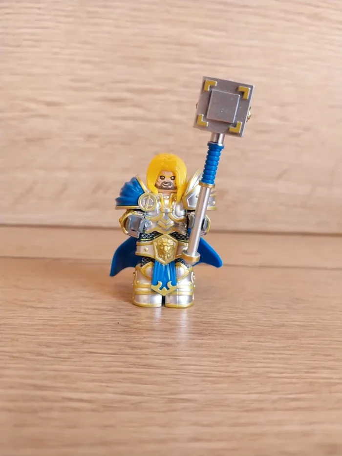 Figurine type lego Arthas Warcraft