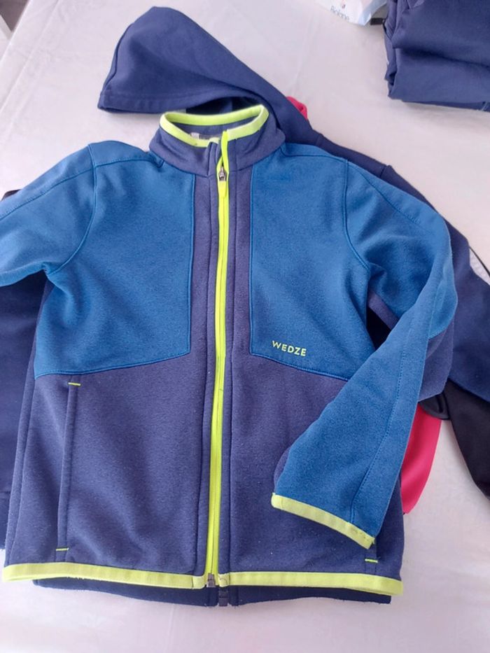 Lot 3 vestes 8 ans - photo numéro 2