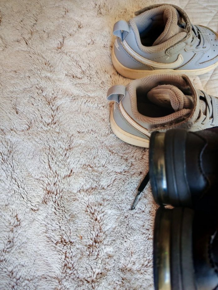 Baskets Nike taille 23.5 - photo numéro 7