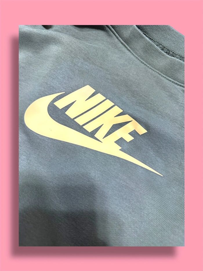 Sweat-shirt sans capuche Nike femme ou enfant - photo numéro 4
