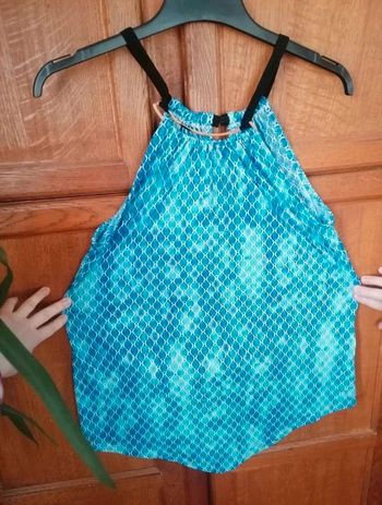 Top  peplum  dos  nu  
Débardeur  fluide
Taille  40  
  
I. code  Y2k